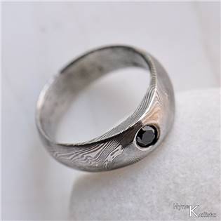 KREDUM® Hynek Kalista Kovaný prsten damasteel černý diamant 2,7 mm - velikost 48 - KS6011-48