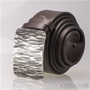 KREDUM® Hynek Kalista Kožený opasek - kovaná nerezová spona - Mistr 4X Kant, barva tmavě hnědá - KS7002B