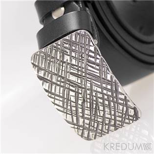 KREDUM® Hynek Kalista Kožený opasek - kovaná nerezová spona - Mistr 4X Mřížka, barva černá - KS7003A