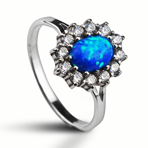 Strieborný prsteň so zirkónmi a modrým opálom