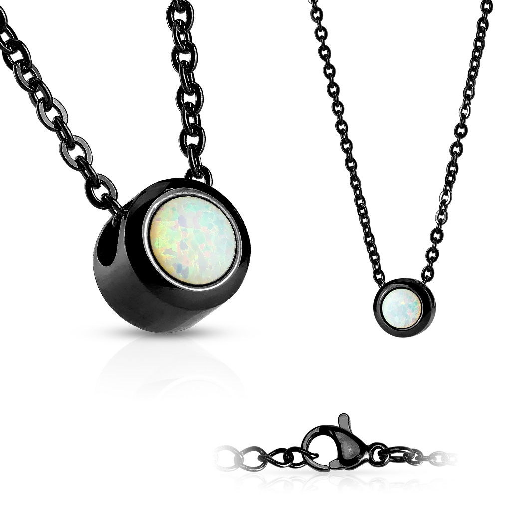 Čierny oceľový náhrdelník s opálom biele farby