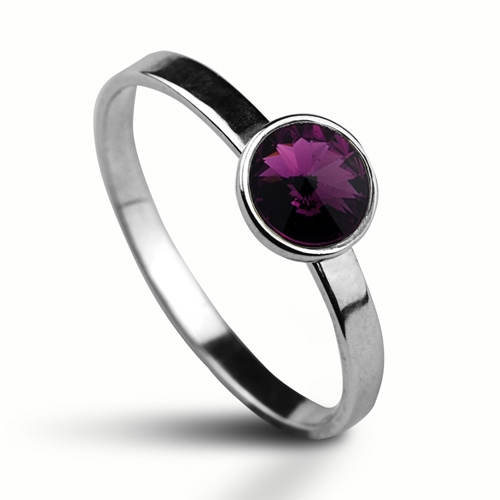 Strieborný prsteň s kameňom Crystals from Swarovski ®, farba: AMETHYST