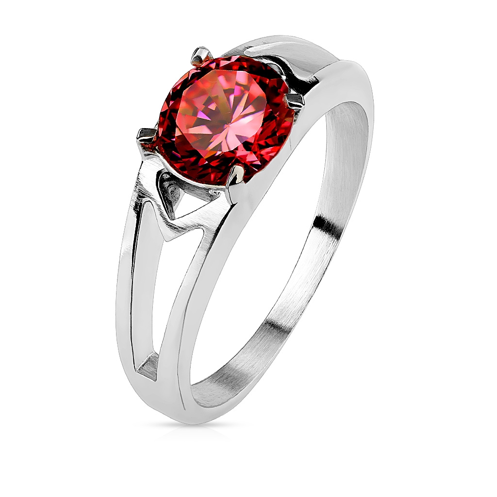 Oceľový prsteň s červeným zirkónom, veľ. 52