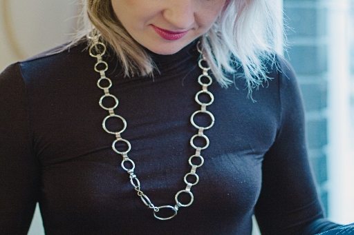 dlouhý řetízek