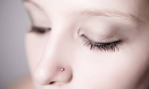 Piercing do nosu - pecka