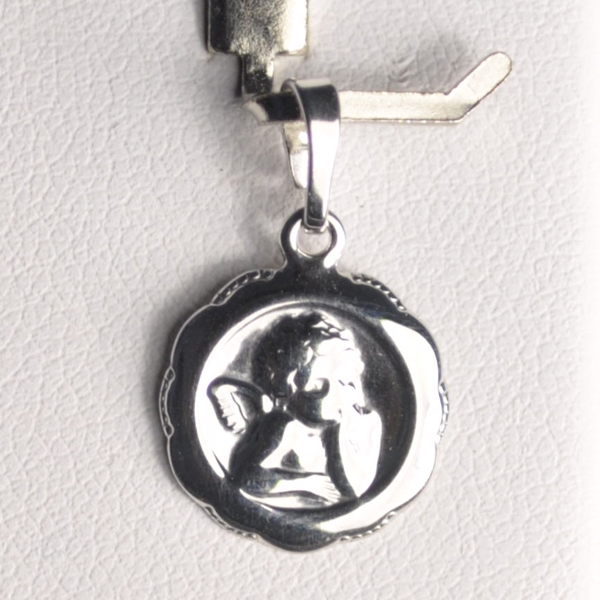 Strieborný prívesok amulet s anjelikom