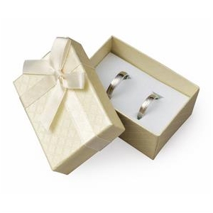 Darčeková krabička na snubný prsteňe - smotanová