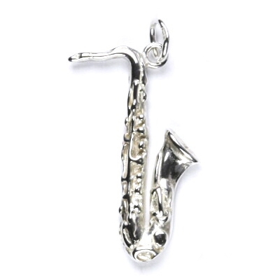 Strieborný prívesok - saxofón