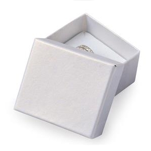 Malá darčeková krabička na prsteň biela