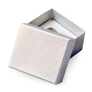 Malá darčeková krabička na prsteň striebristá