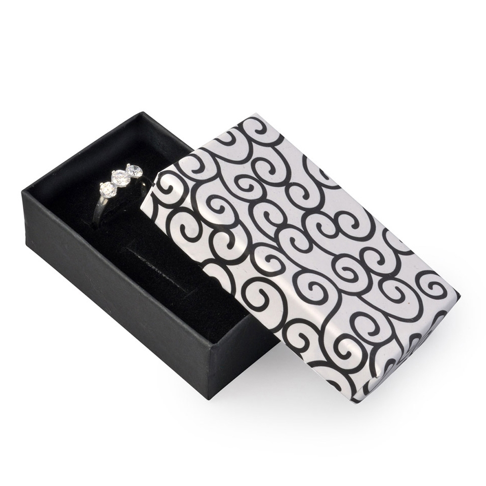 Darčeková krabička na súpravu šperkov - biela s ornamentami