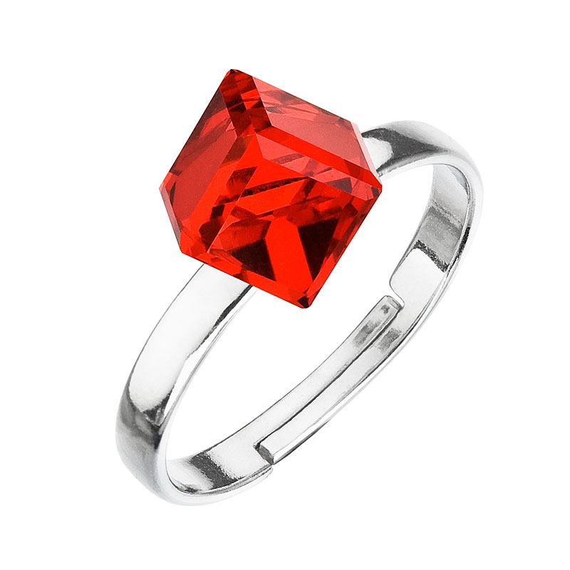 Strieborný prsteň s kockou Crystals from Swarovski ® Siam