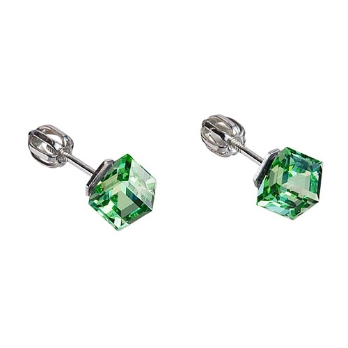 Strieborné náušnice kocky Crystals from Swarovski ® Peridot