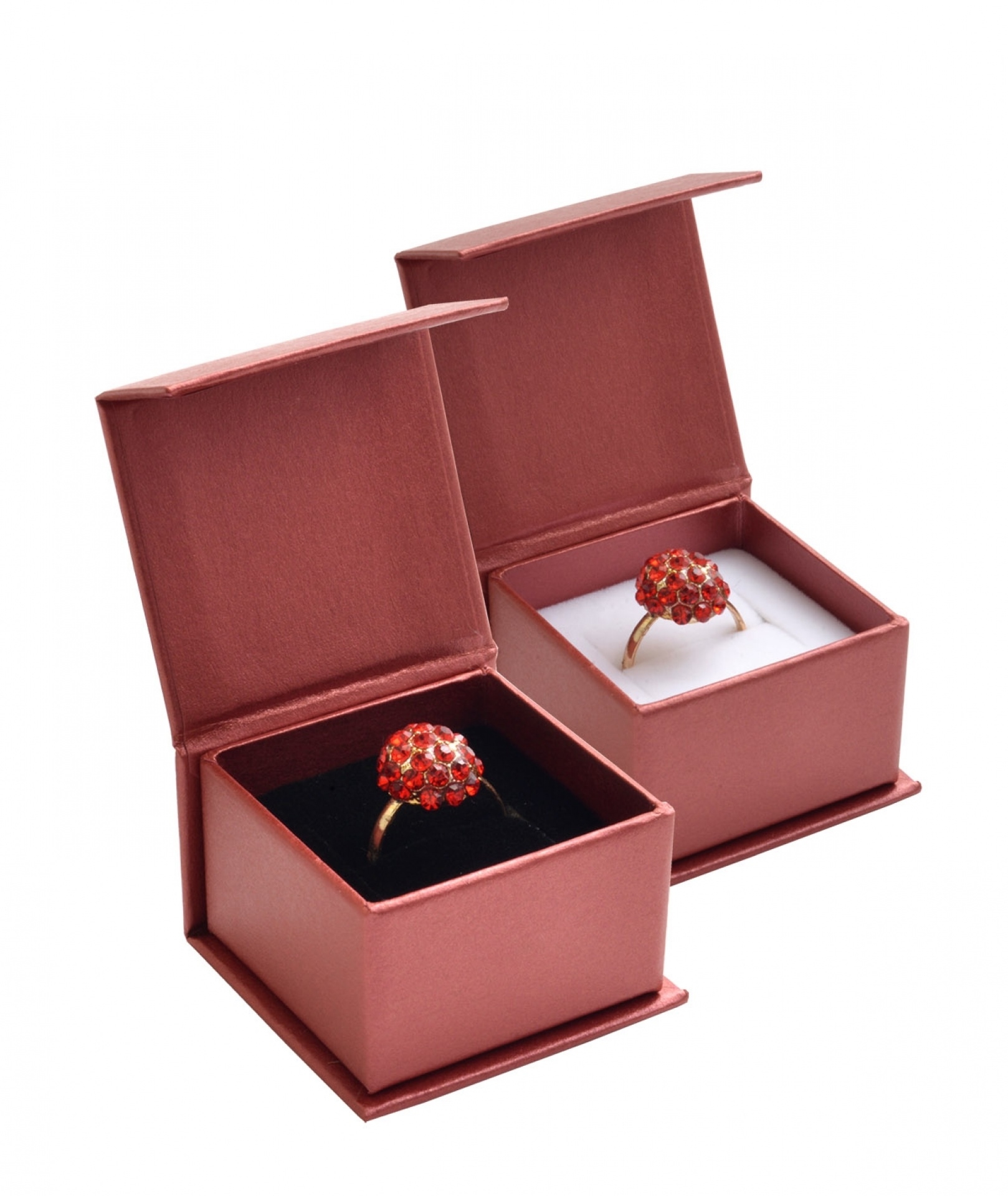 Darčeková krabička na prsteň červená, magnetické zatváranie