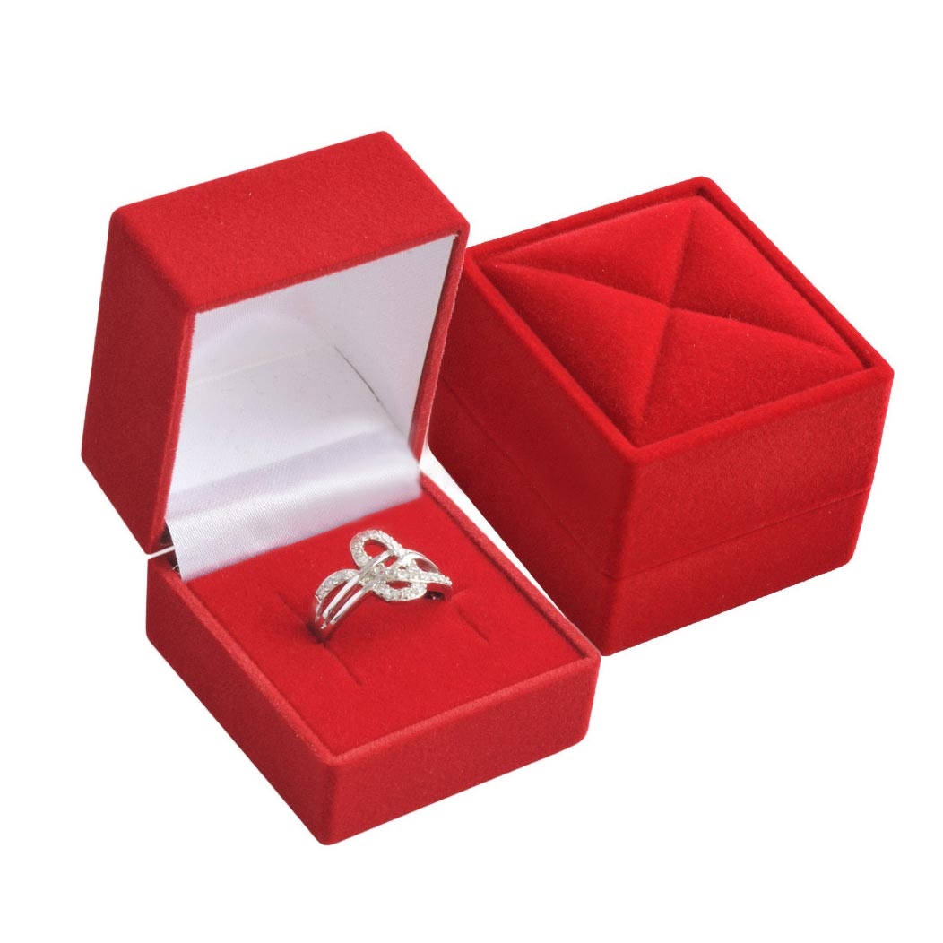Zamatová darčeková krabička na prsteň