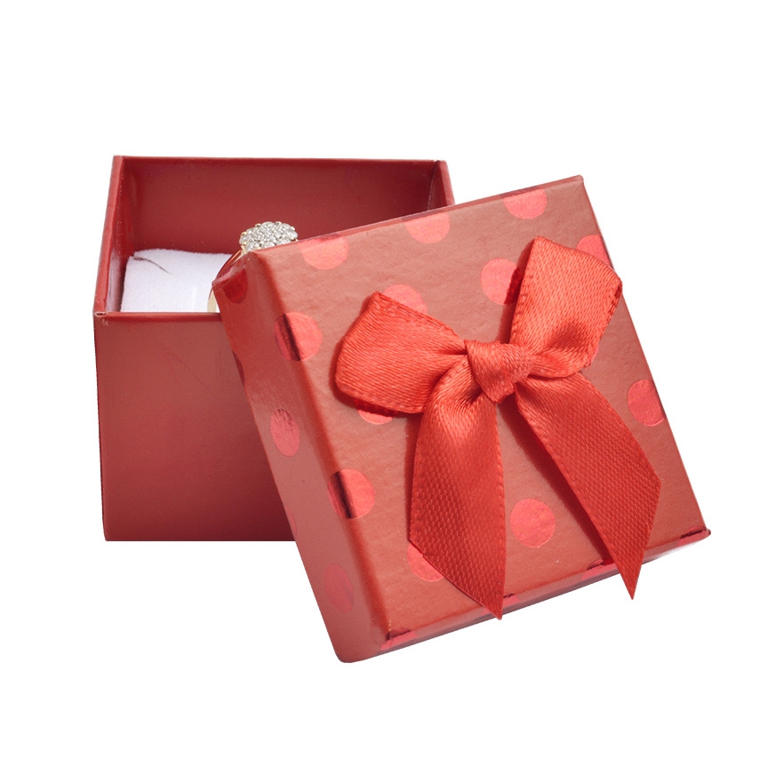 Darčeková krabička na prsteň/náušnice, červená s lesklými bodkami