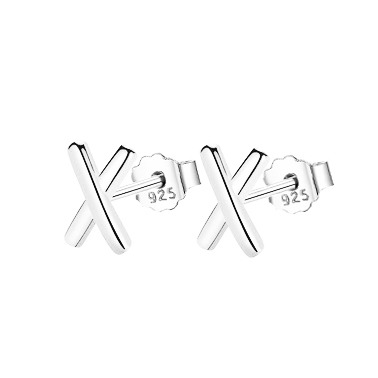 Minimalistické strieborné náušnice X