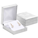Stříbrná koženková krabička na náhrdelník nebo náušnice