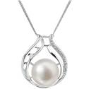 Stříbrný náhrdelník s přívěškem s říčních perlou