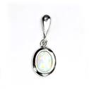 Stříbrný přívěšek s bílým opálem